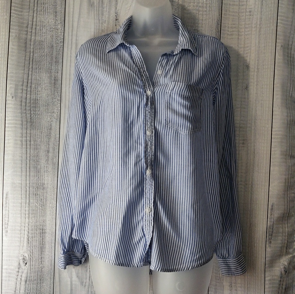 NWOT Blue & White striped Button Up